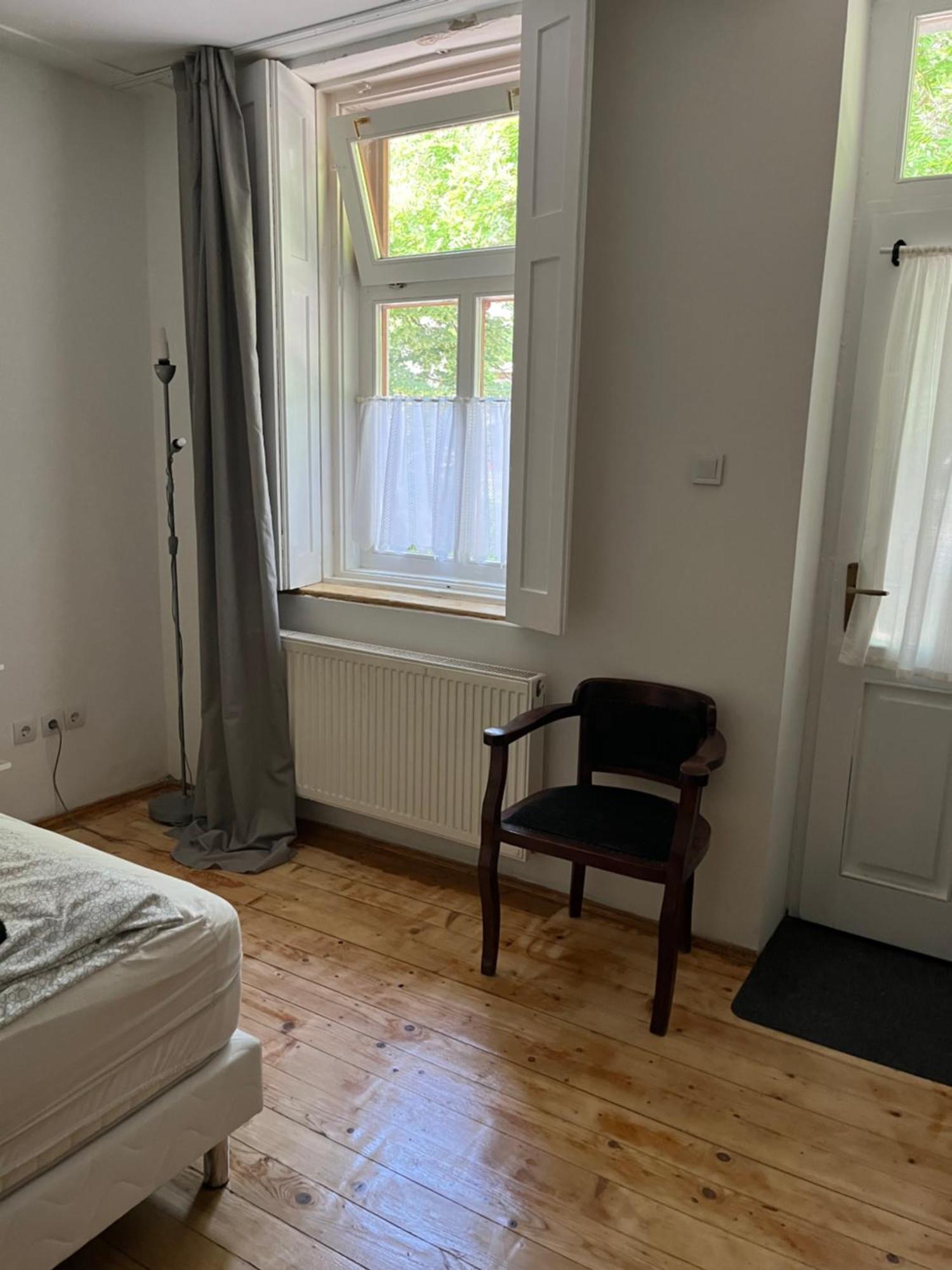 Utcara Nyilo Apartman Vác Exteriér fotografie